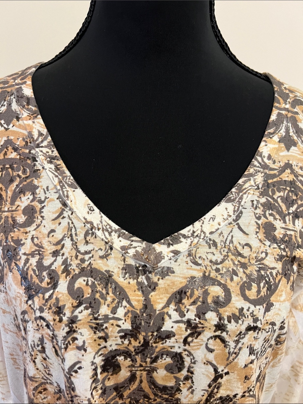Cache Long Sleeve V-Neck Printed Top - Cream, Brown & Tan - Picture 6 of 8
